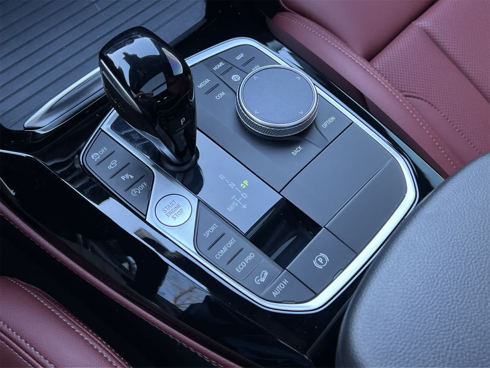 Thumbnail: 2023 BMW X4 - 25