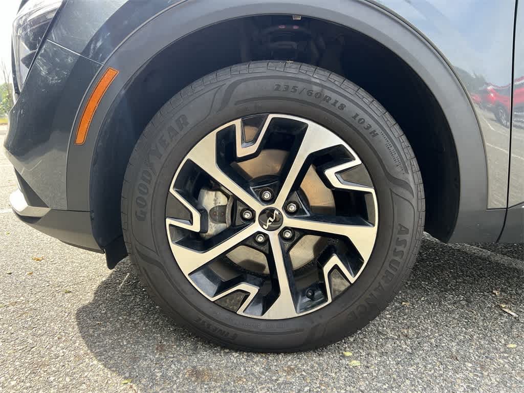 Thumbnail: 2023 Kia Sportage - 16