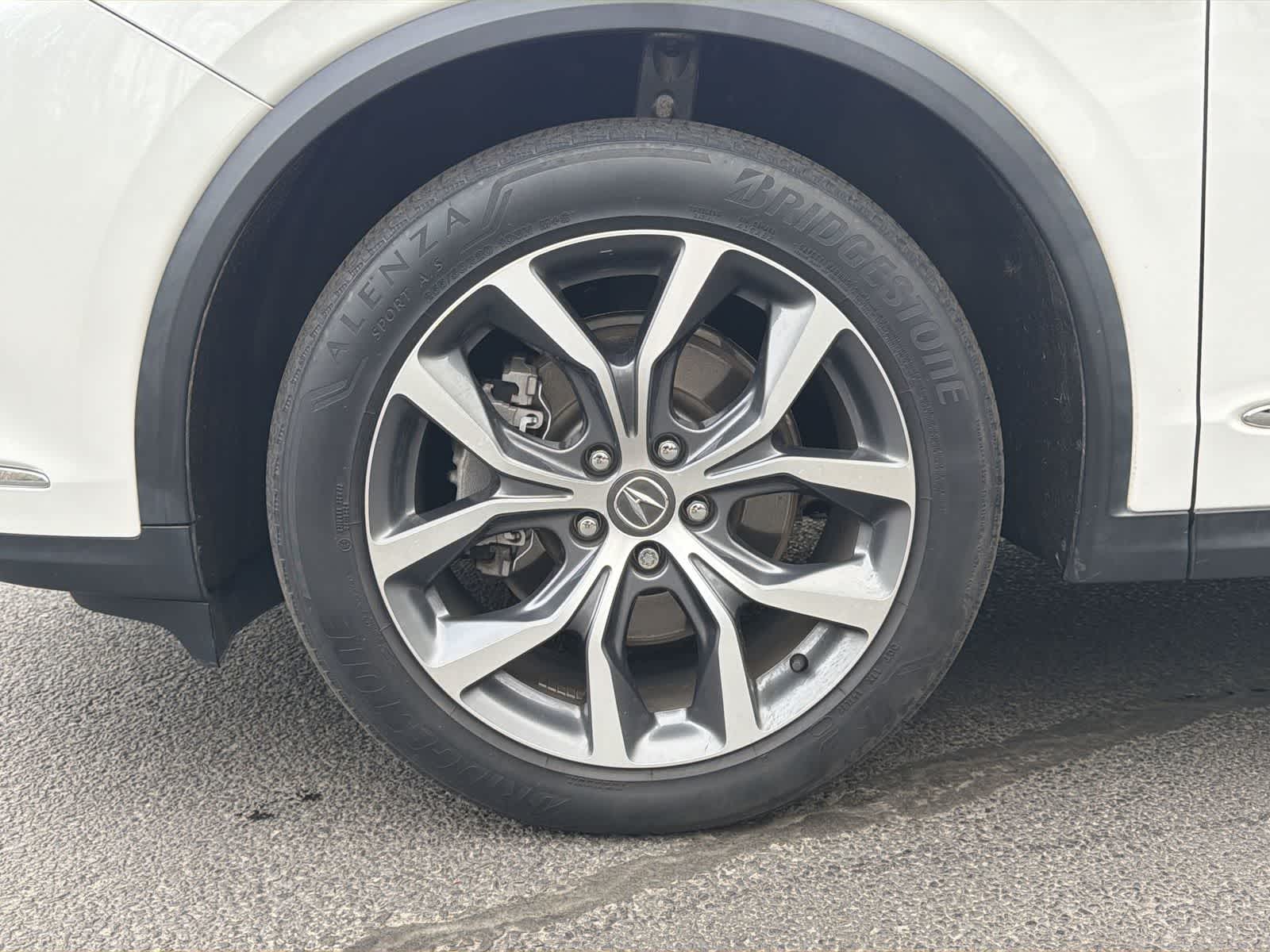 Thumbnail: 2022 Acura MDX - 16