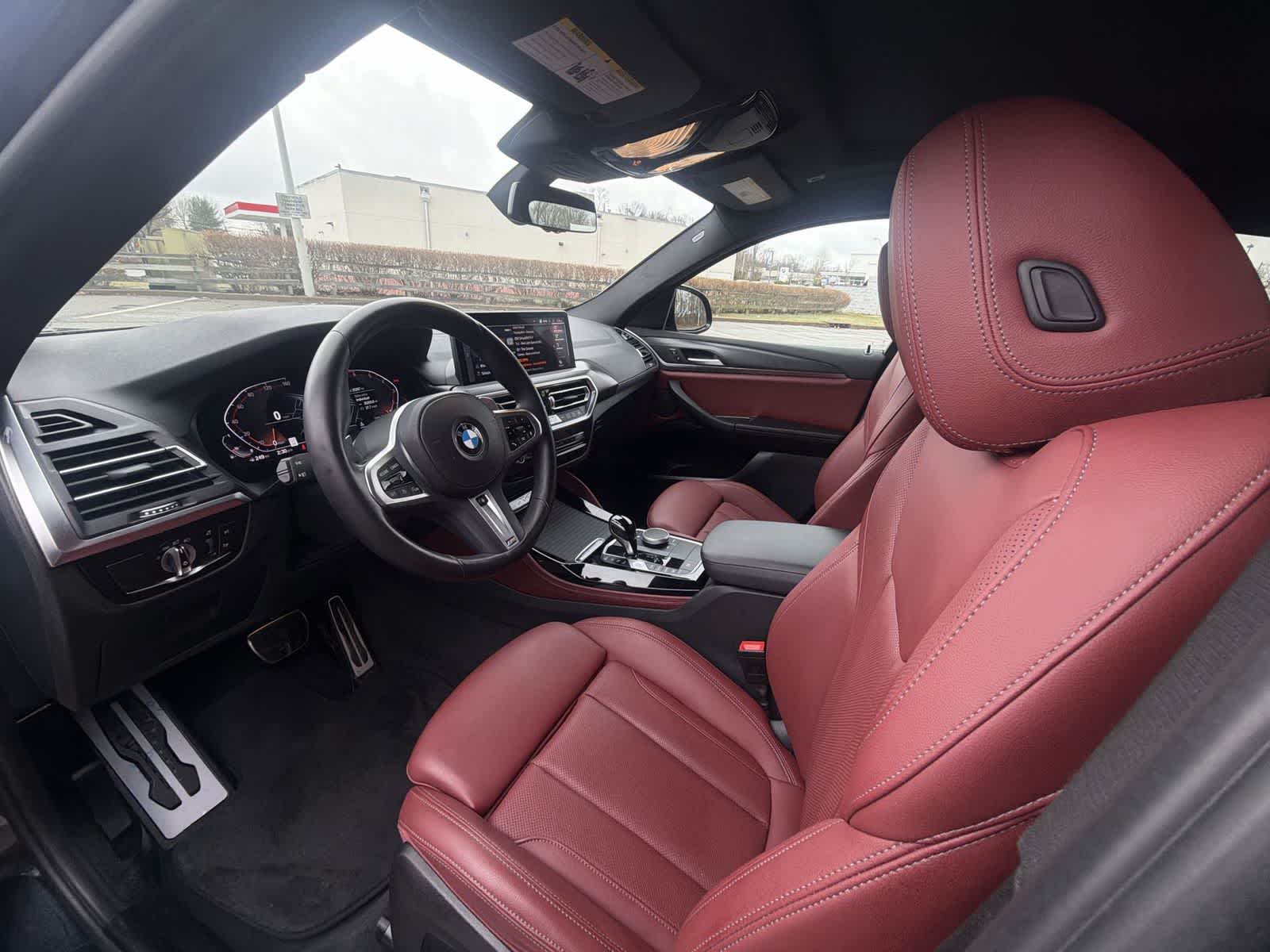 Thumbnail: 2023 BMW X4 - 10