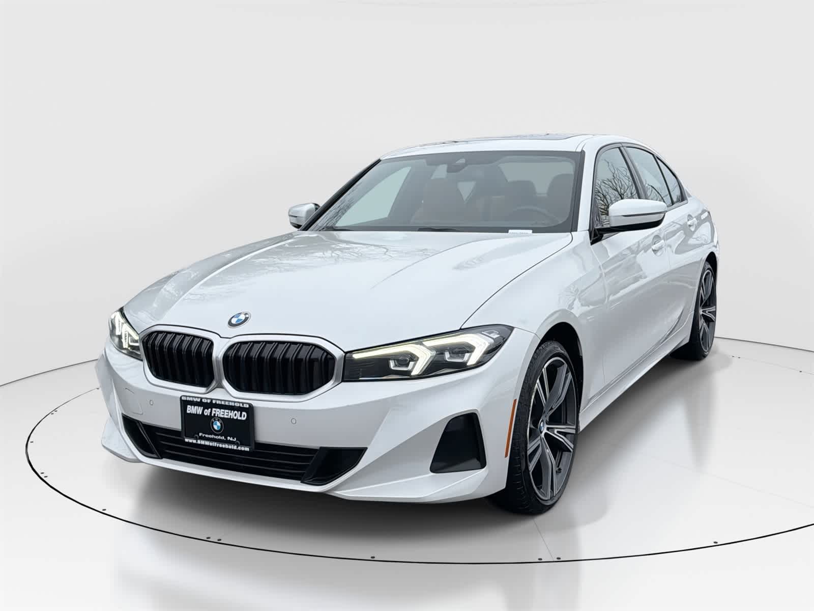 Thumbnail: 2023 BMW 3 Series - 1