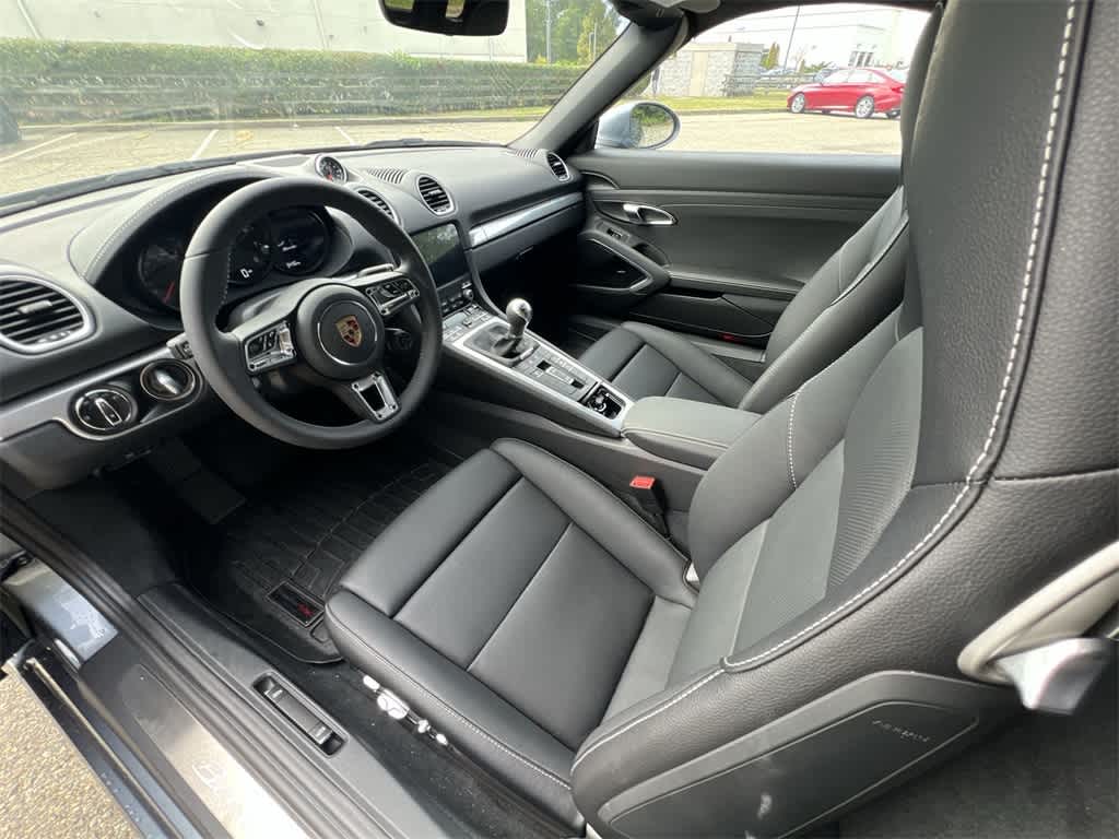 Thumbnail: 2025 Porsche 718 Boxster - 10