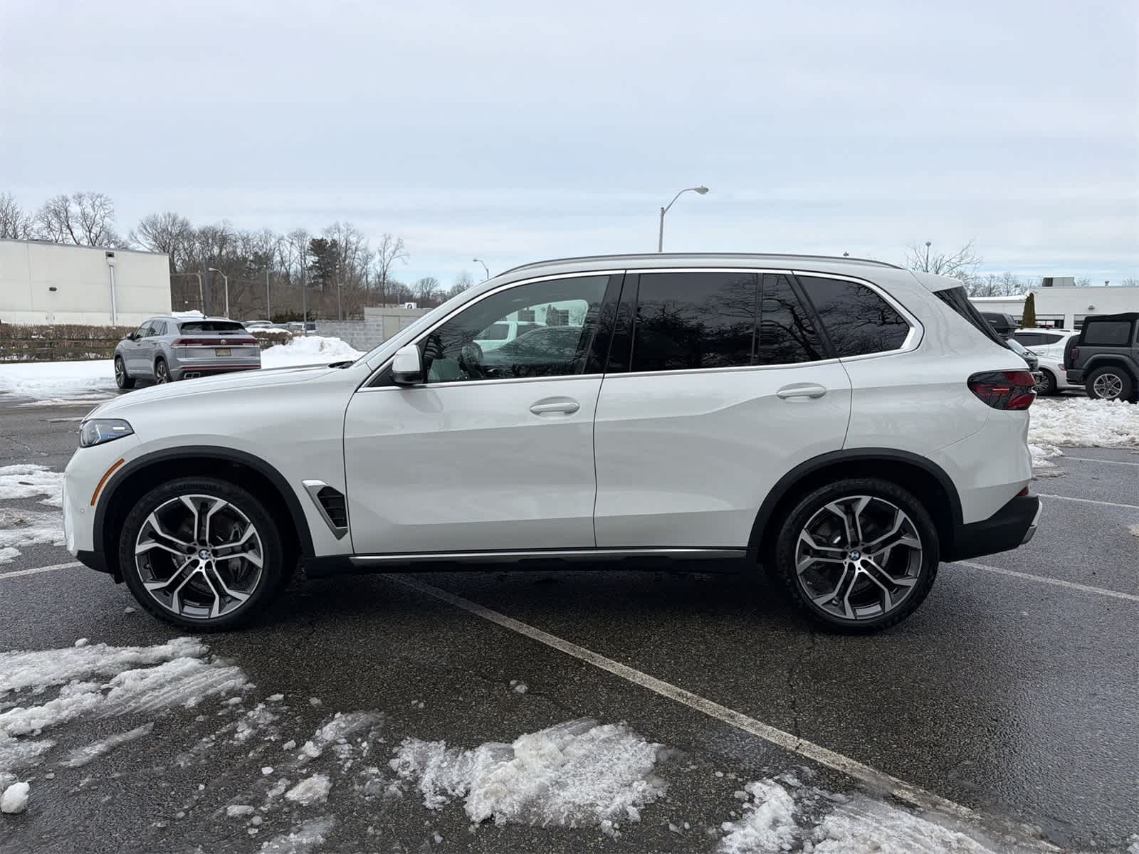 Thumbnail: 2026 BMW X5 - 11