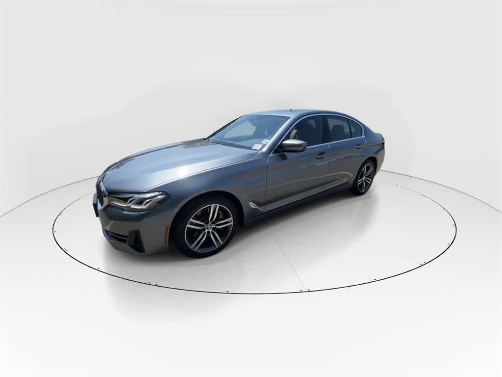 Thumbnail: 2022 BMW 5 Series - 4
