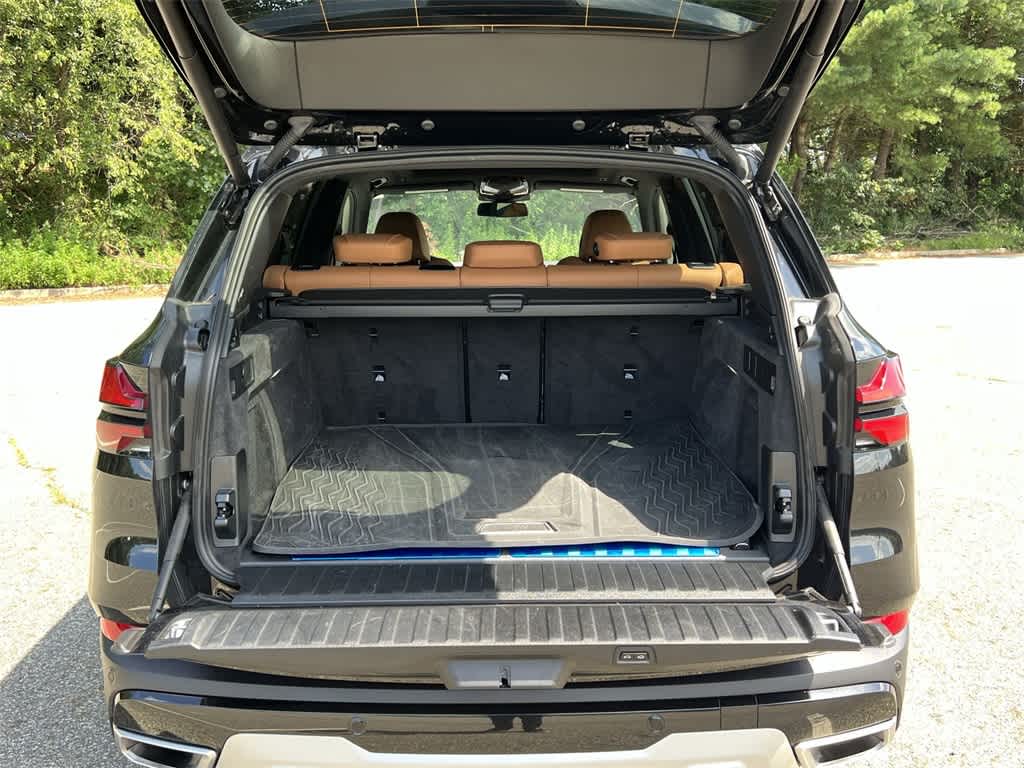 Thumbnail: 2025 BMW X5 - 27