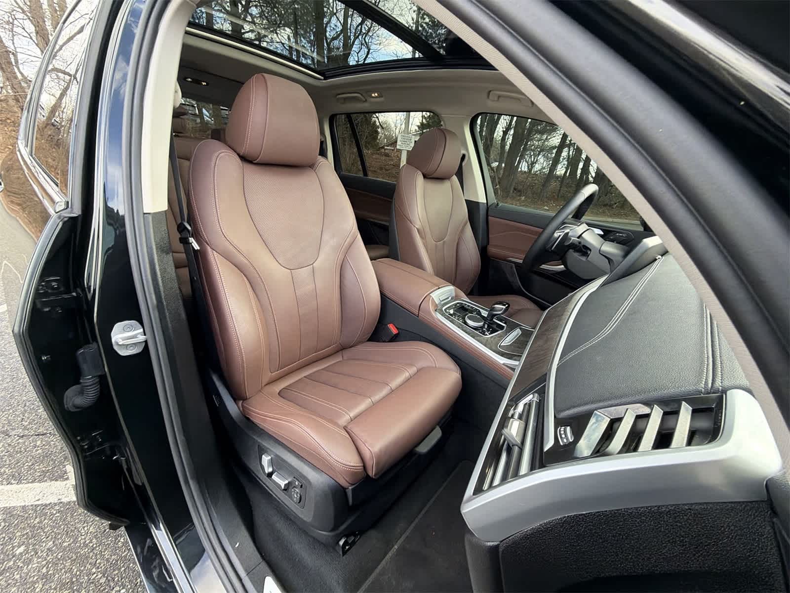 Thumbnail: 2022 BMW X7 - 22