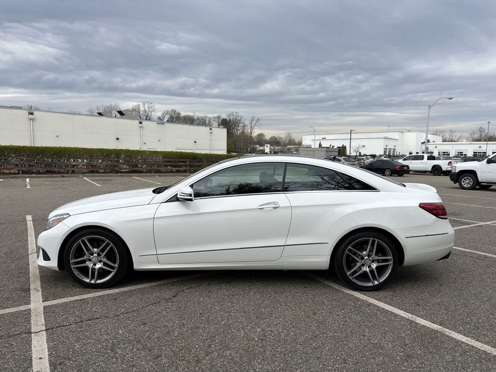 Thumbnail: 2016 Mercedes-Benz E-Class - 11