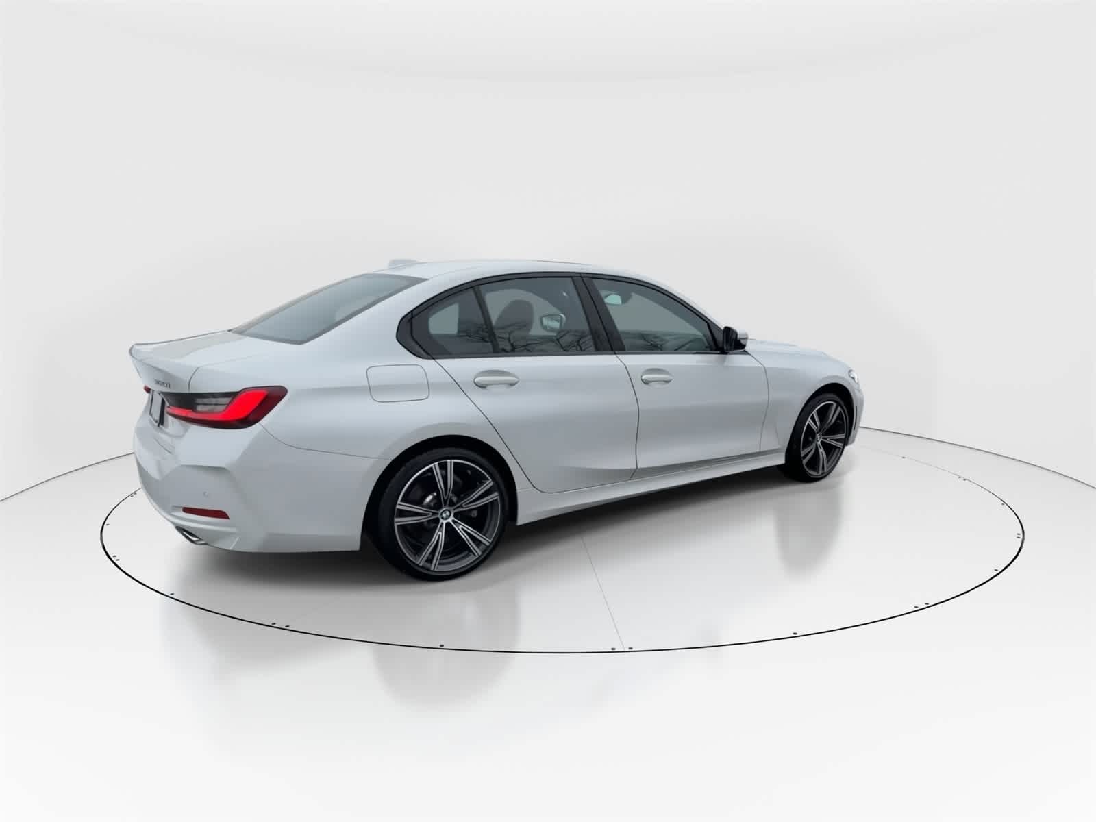 Thumbnail: 2023 BMW 3 Series - 8