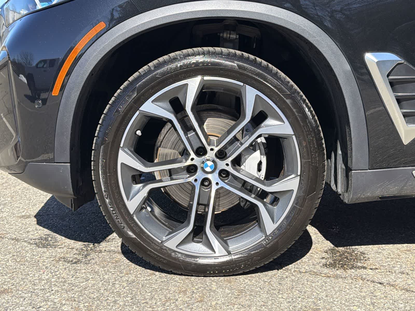 Thumbnail: 2026 BMW X5 - 16