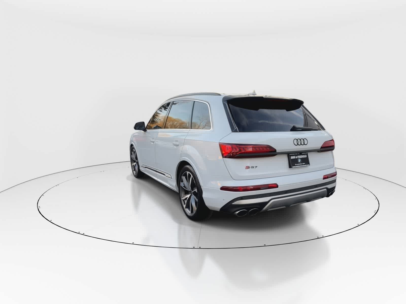 Thumbnail: 2024 Audi SQ7 - 6