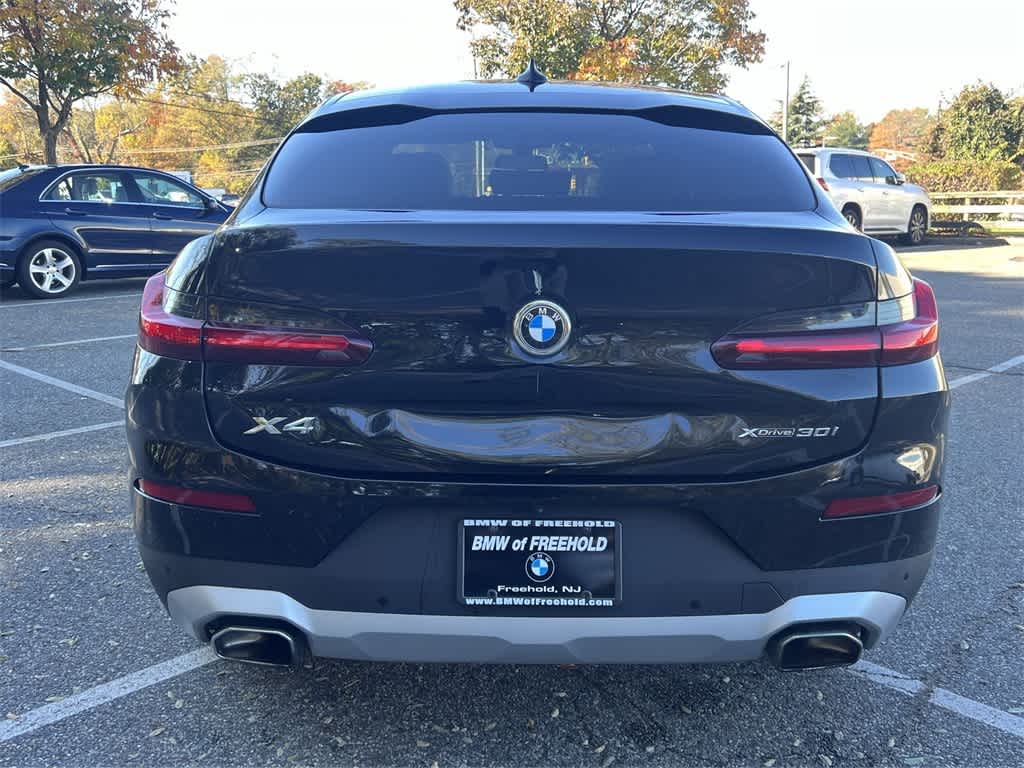 Thumbnail: 2023 BMW X4 - 13