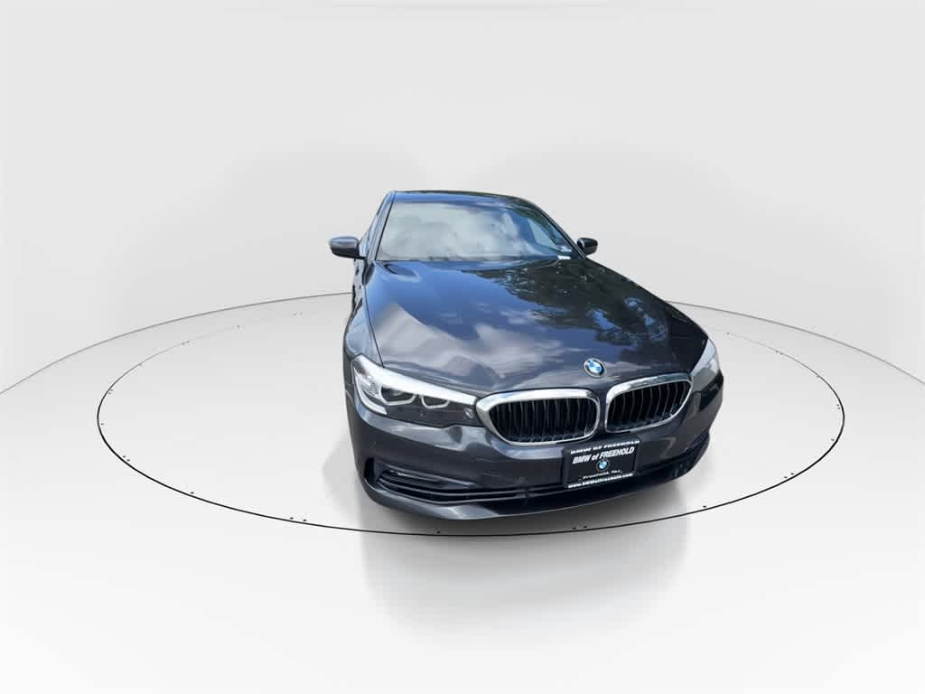Thumbnail: 2018 BMW 5 Series - 3