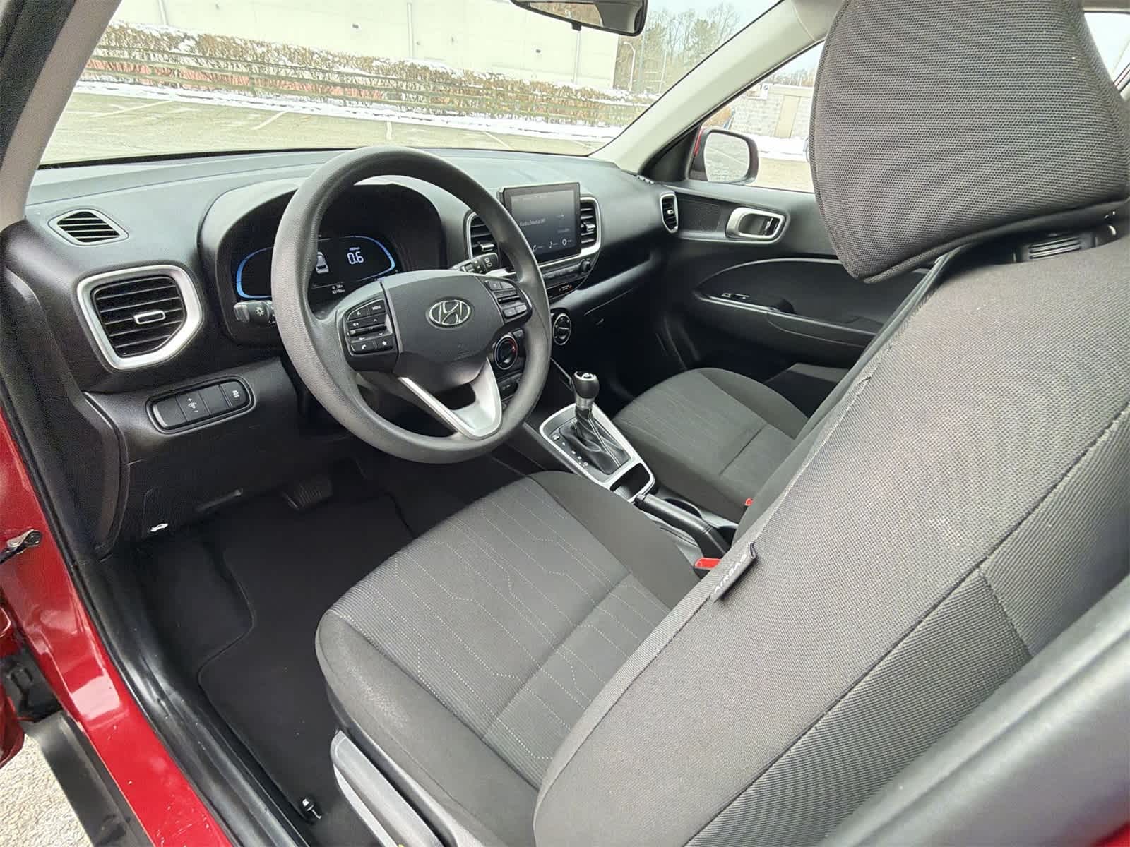 Thumbnail: 2023 Hyundai Venue - 10