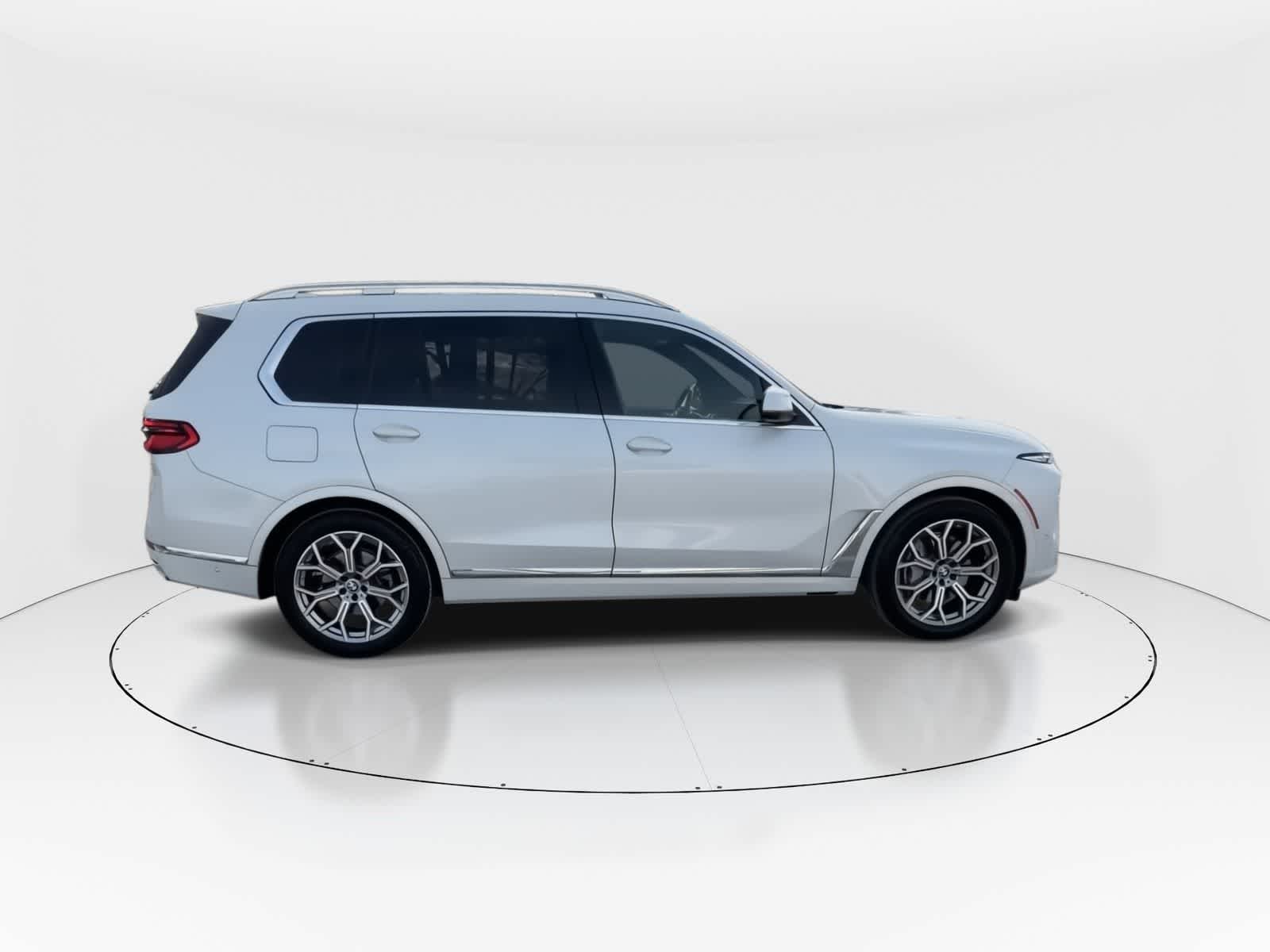 Thumbnail: 2024 BMW X7 - 2