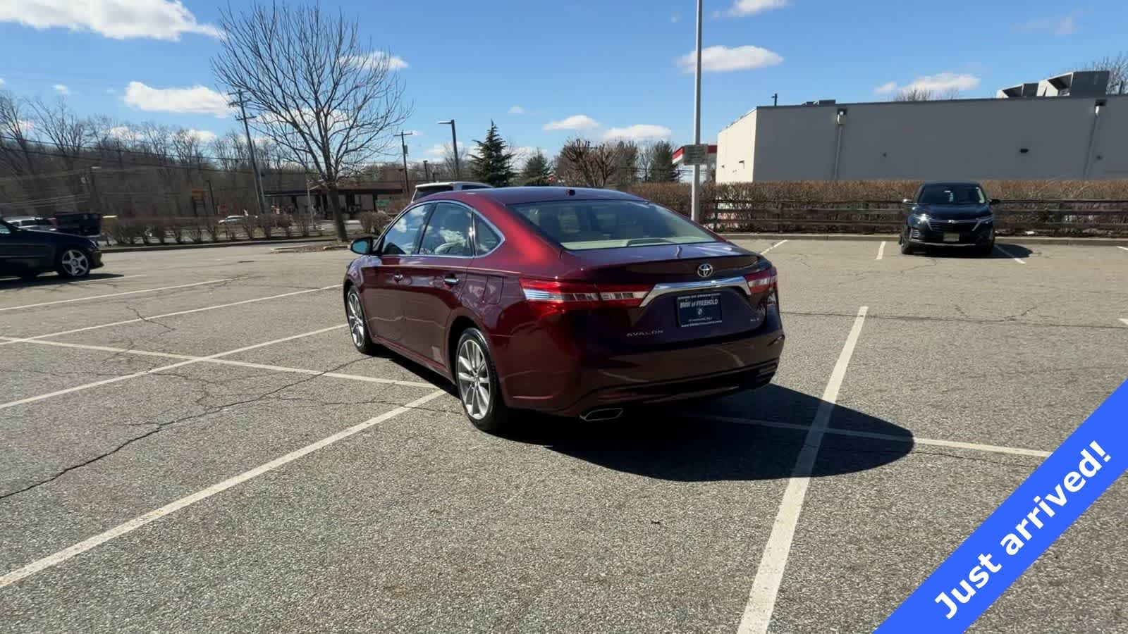 Thumbnail: 2015 Toyota Avalon - 6