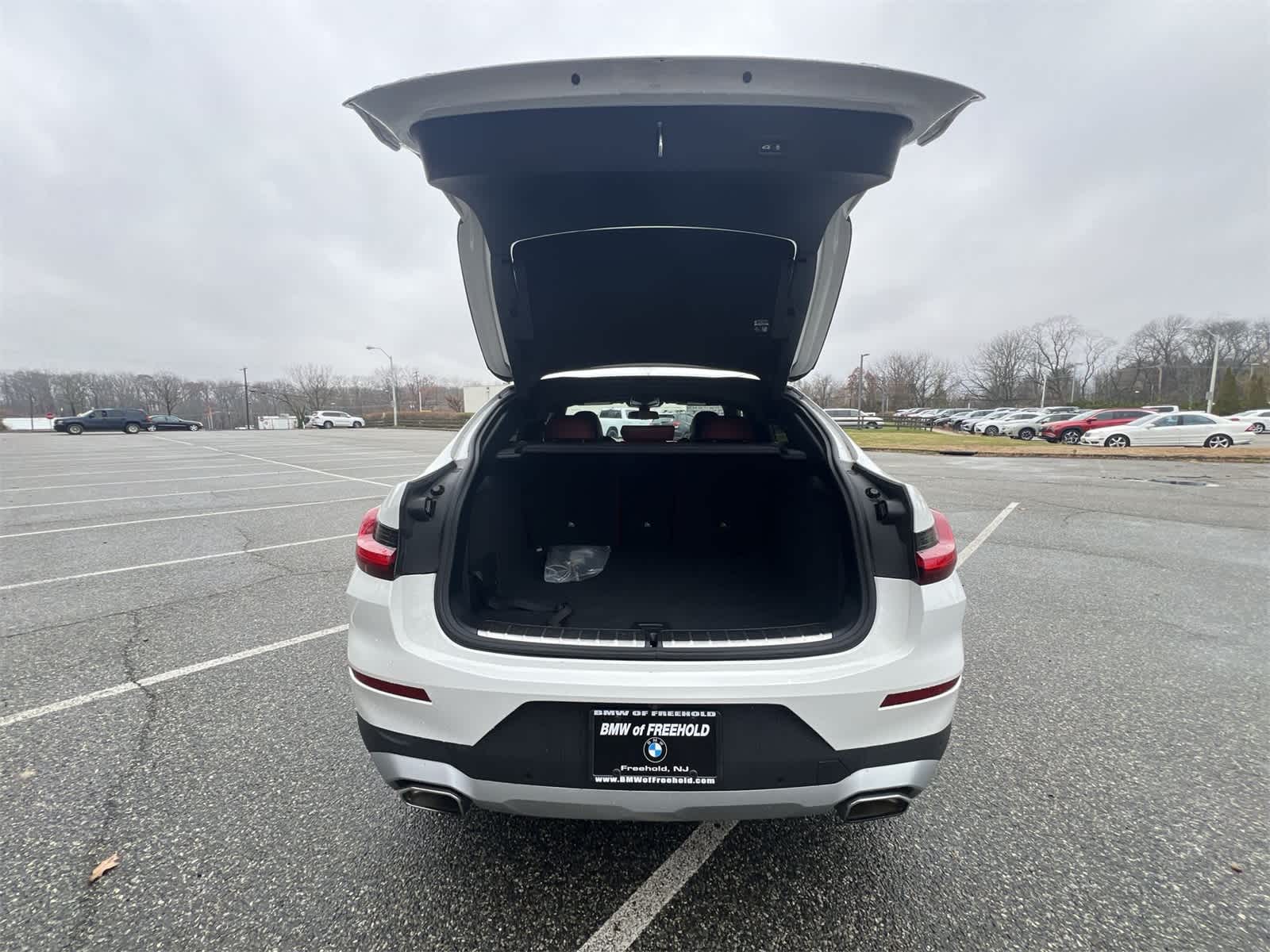 Thumbnail: 2023 BMW X4 - 27