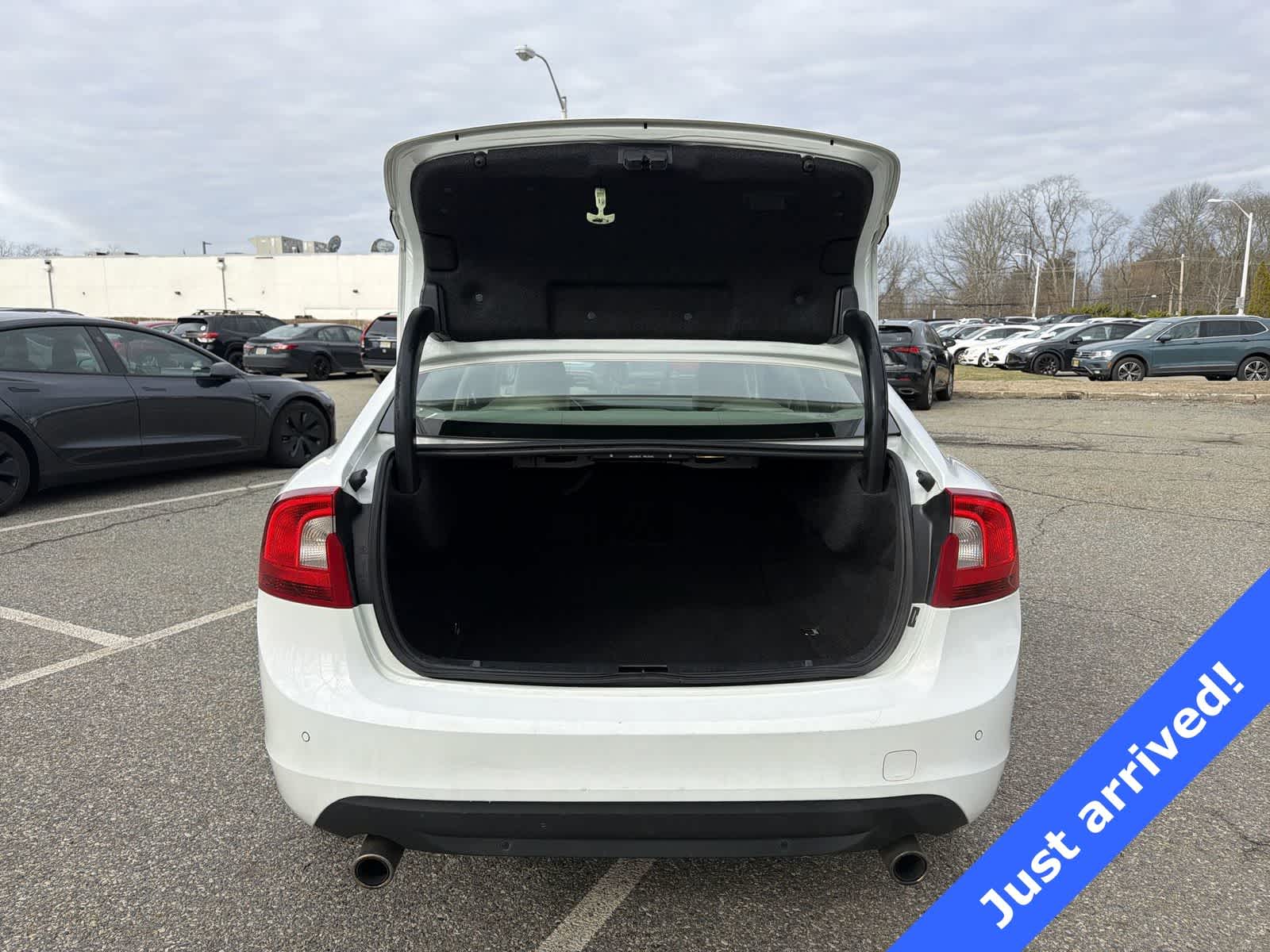 Thumbnail: 2013 Volvo S60 - 27