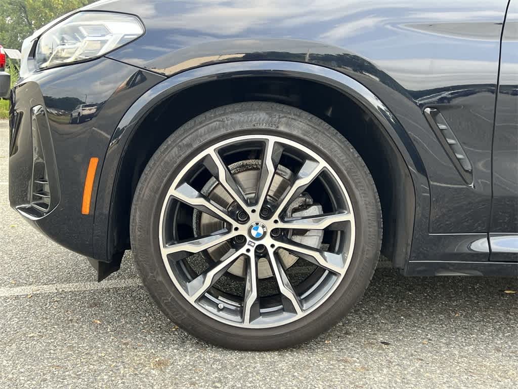 Thumbnail: 2022 BMW X4 - 16