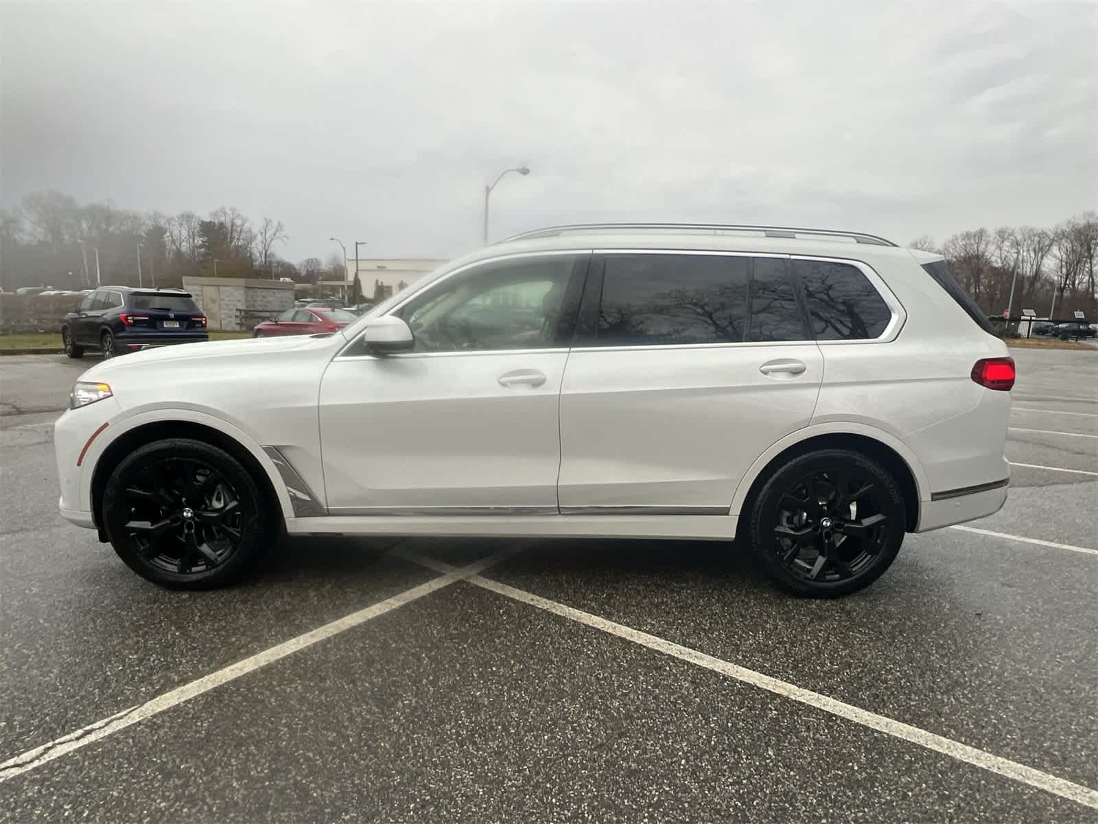 Thumbnail: 2022 BMW X7 - 11