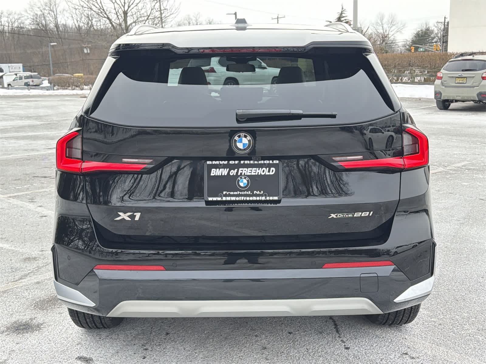 Thumbnail: 2025 BMW X1 - 13