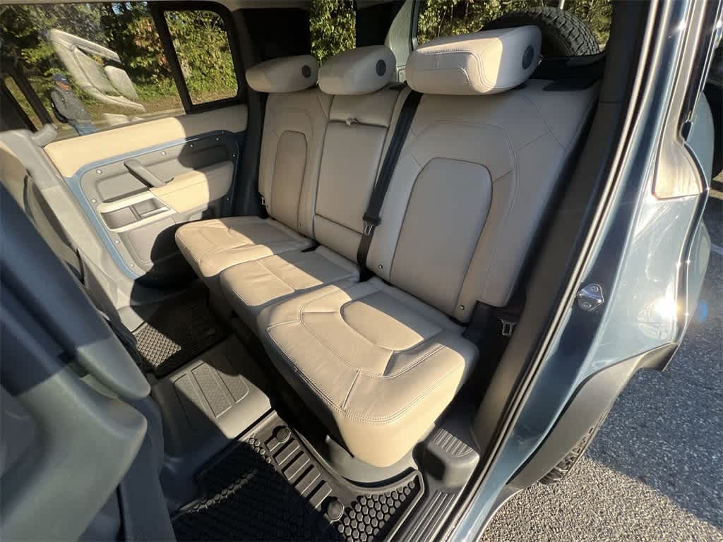 Thumbnail: 2024 Land Rover Defender - 8