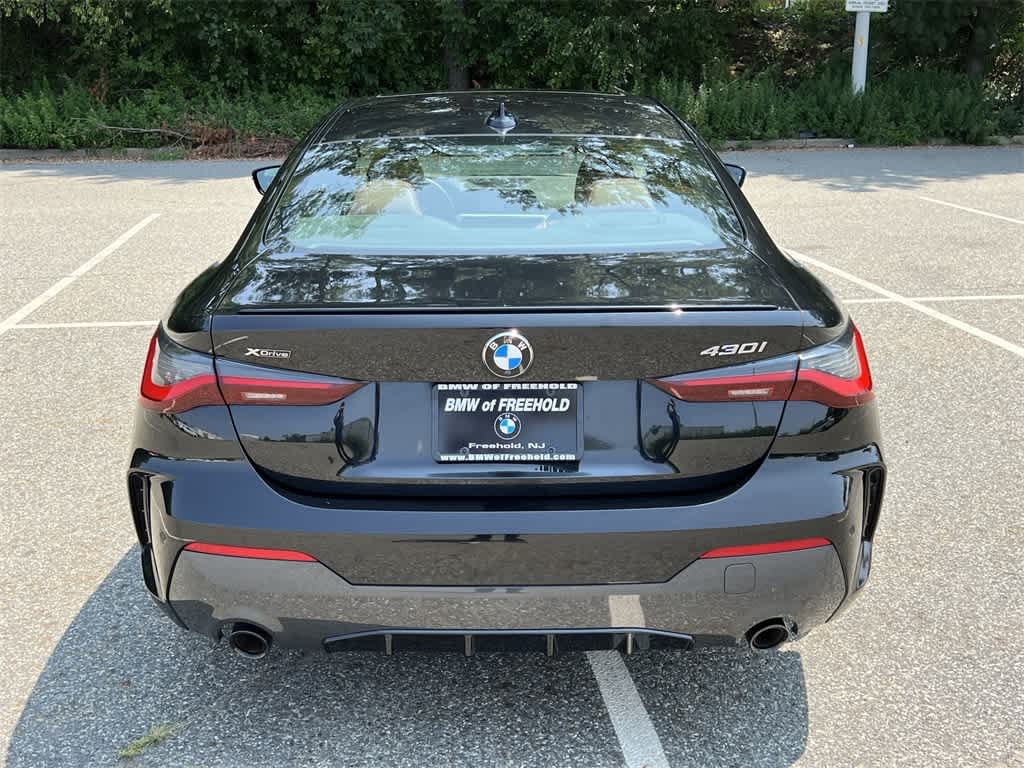 Thumbnail: 2022 BMW 4 Series - 13