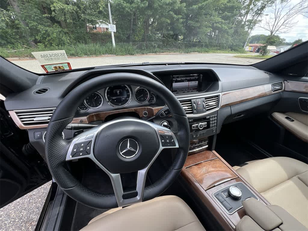 Thumbnail: 2013 Mercedes-Benz E-Class - 18