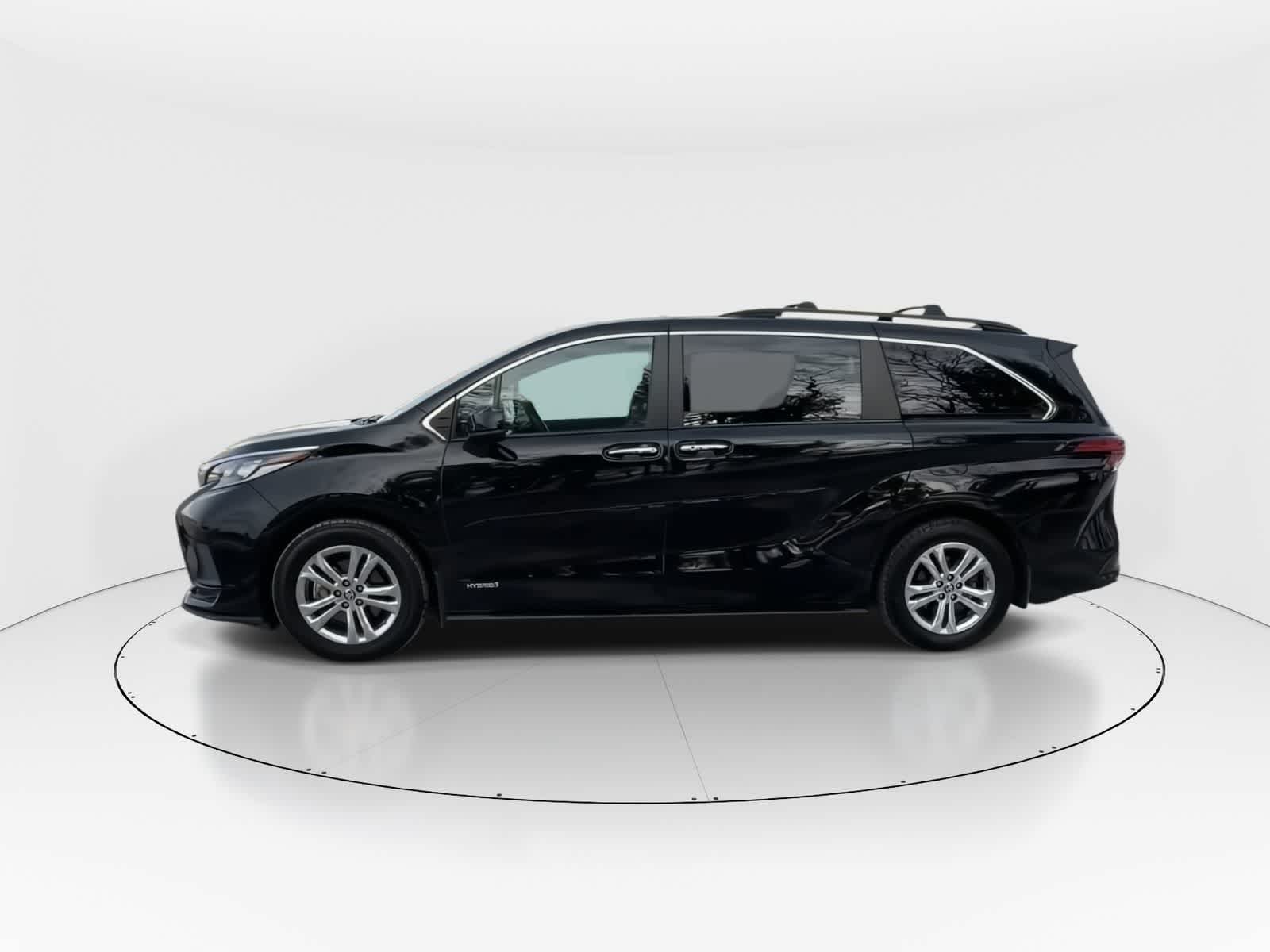 Thumbnail: 2021 Toyota Sienna - 6