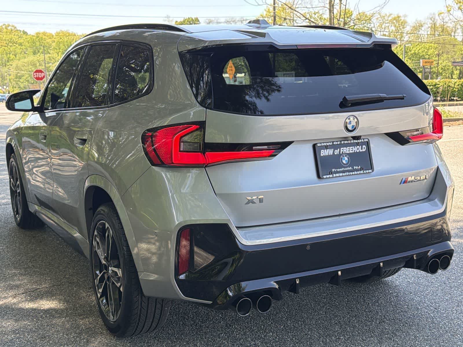 Thumbnail: 2025 BMW X1 - 11