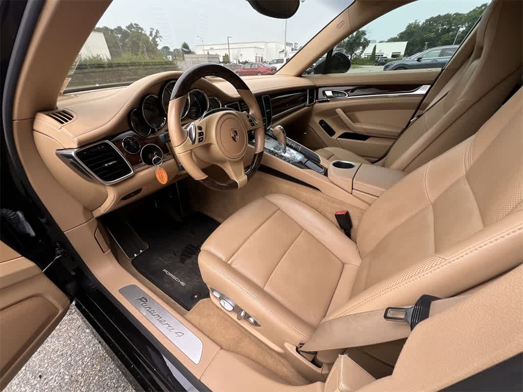 Thumbnail: 2014 Porsche Panamera - 10