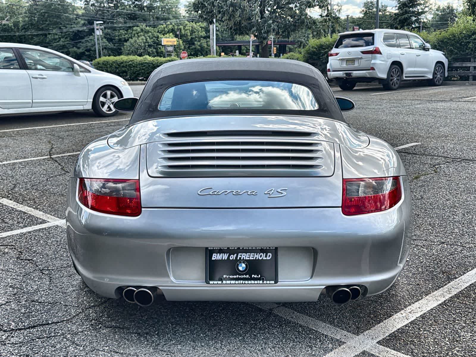 Thumbnail: 2006 Porsche 911 - 13
