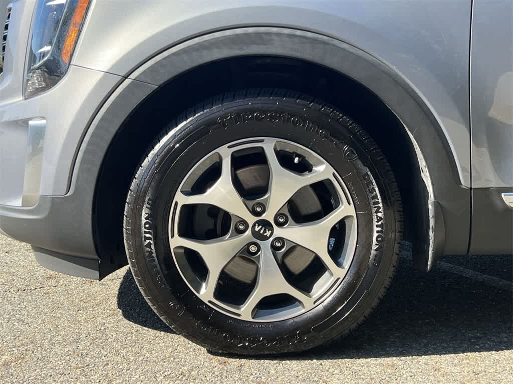 Thumbnail: 2020 Kia Telluride - 16