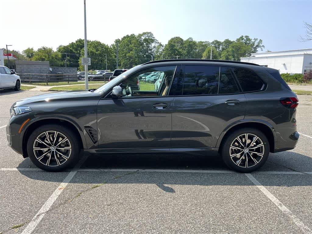 Thumbnail: 2026 BMW X5 - 11
