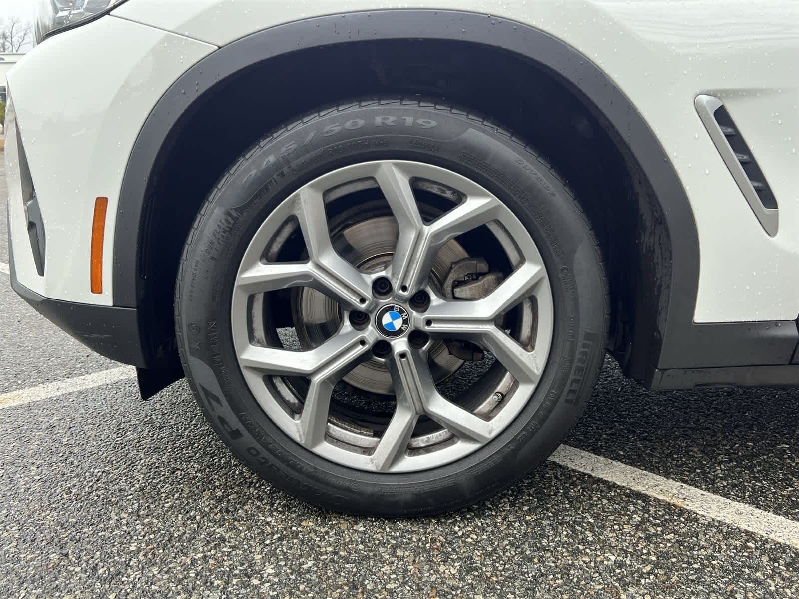 Thumbnail: 2023 BMW X4 - 16