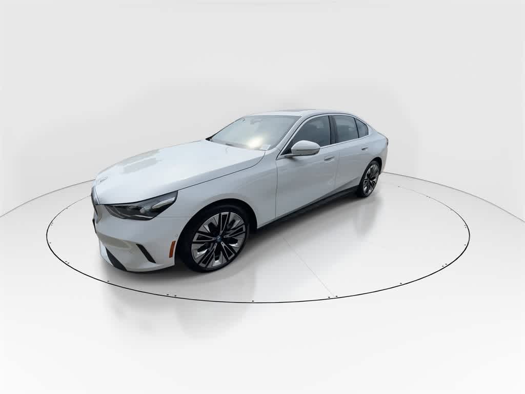 Thumbnail: 2025 BMW i5 - 4
