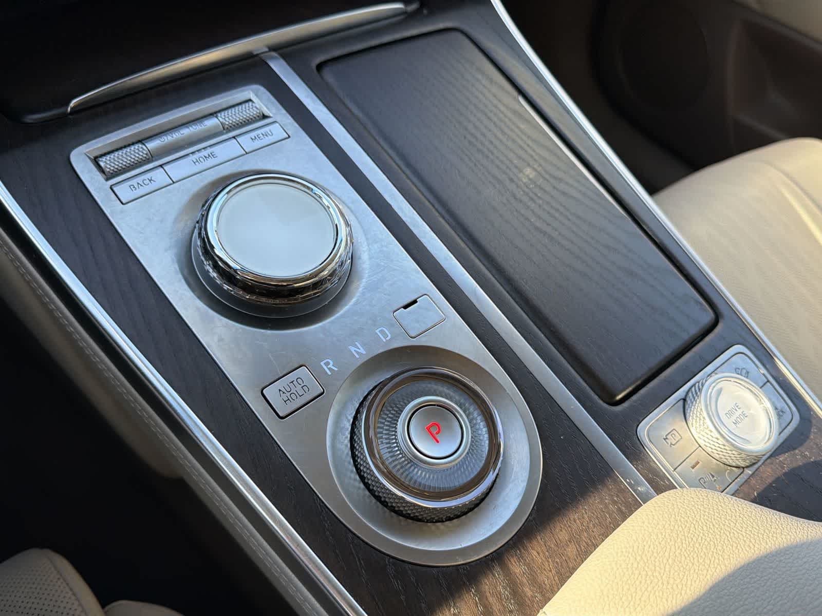 Thumbnail: 2023 Genesis GV80 - 25