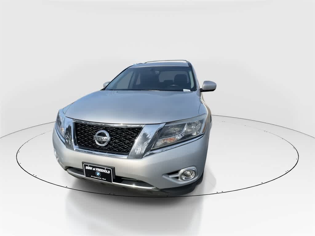 Thumbnail: 2015 Nissan Pathfinder - 4