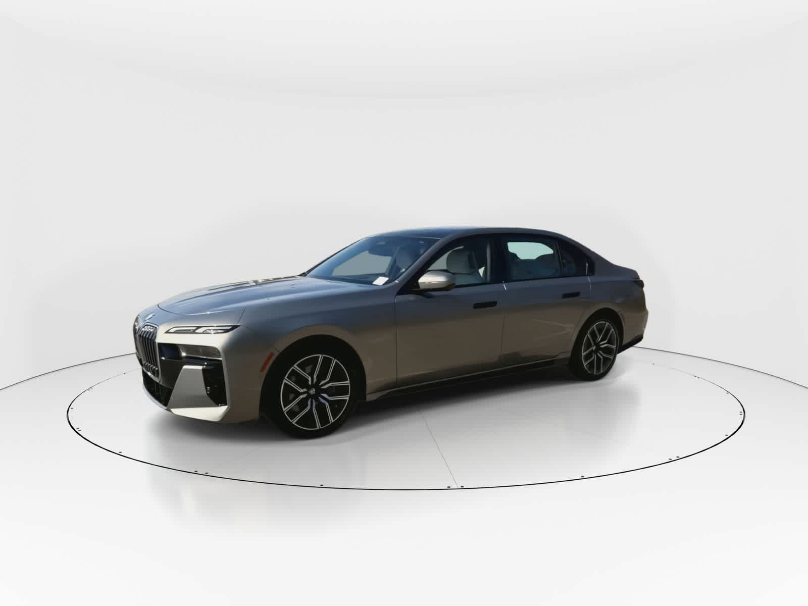 Thumbnail: 2023 BMW 7 Series - 4
