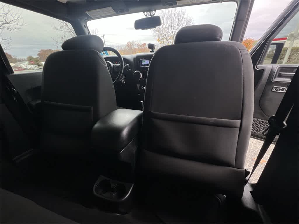 Thumbnail: 2016 Jeep Wrangler - 20