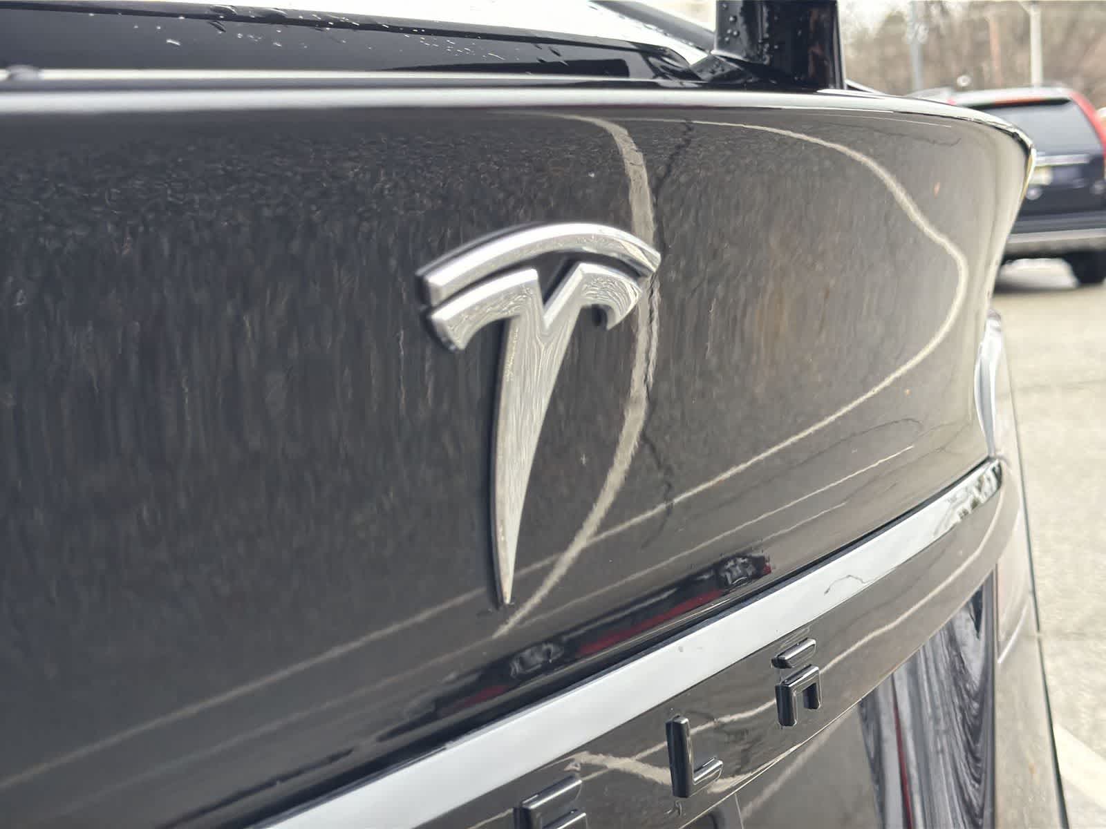 Thumbnail: 2023 Tesla Model X - 15