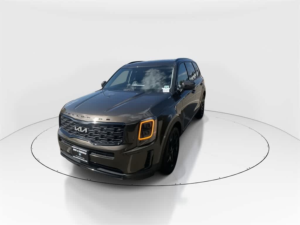 2022 Kia Telluride EX photo 3