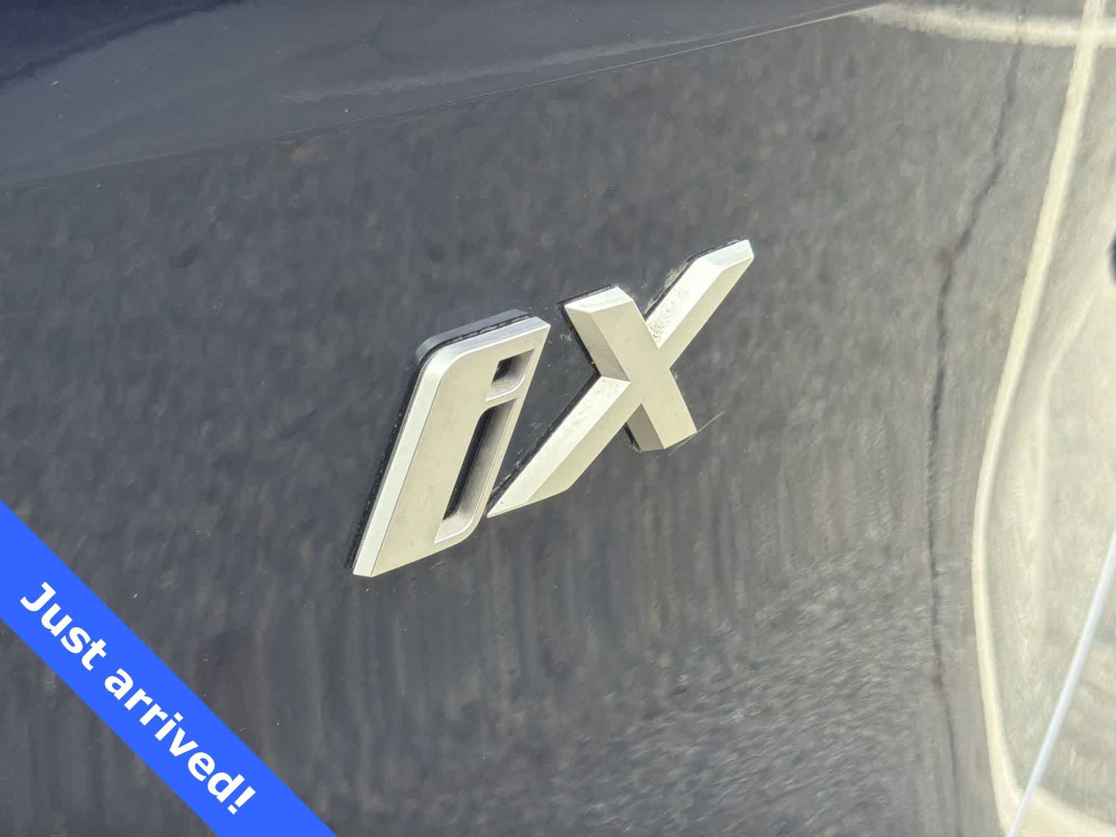 Thumbnail: 2026 BMW iX - 15