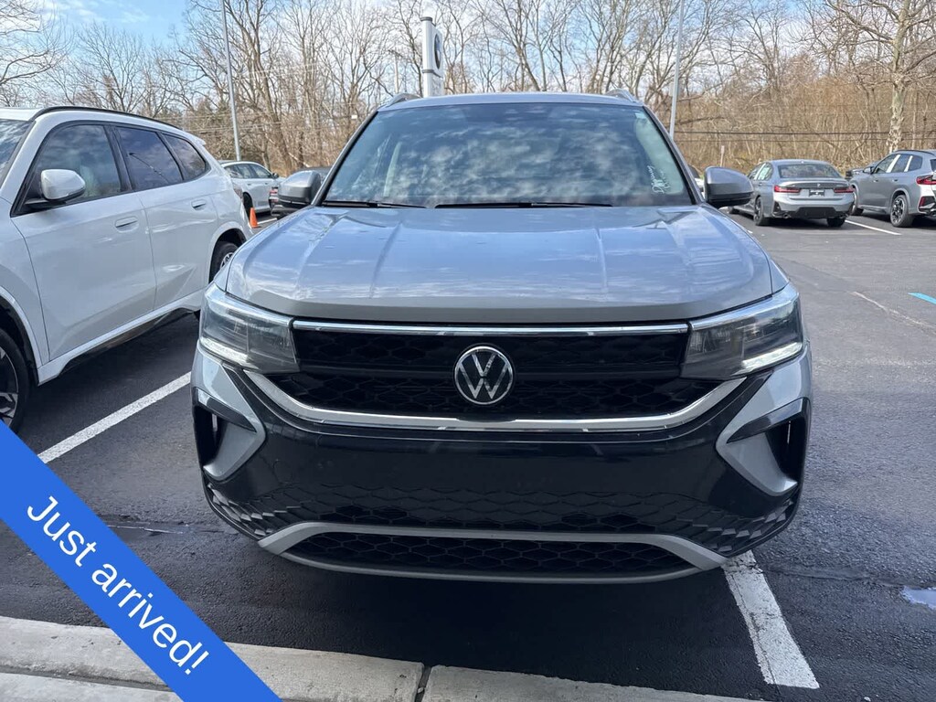 Used 2024 Volkswagen Taos 1.5T SE SUV