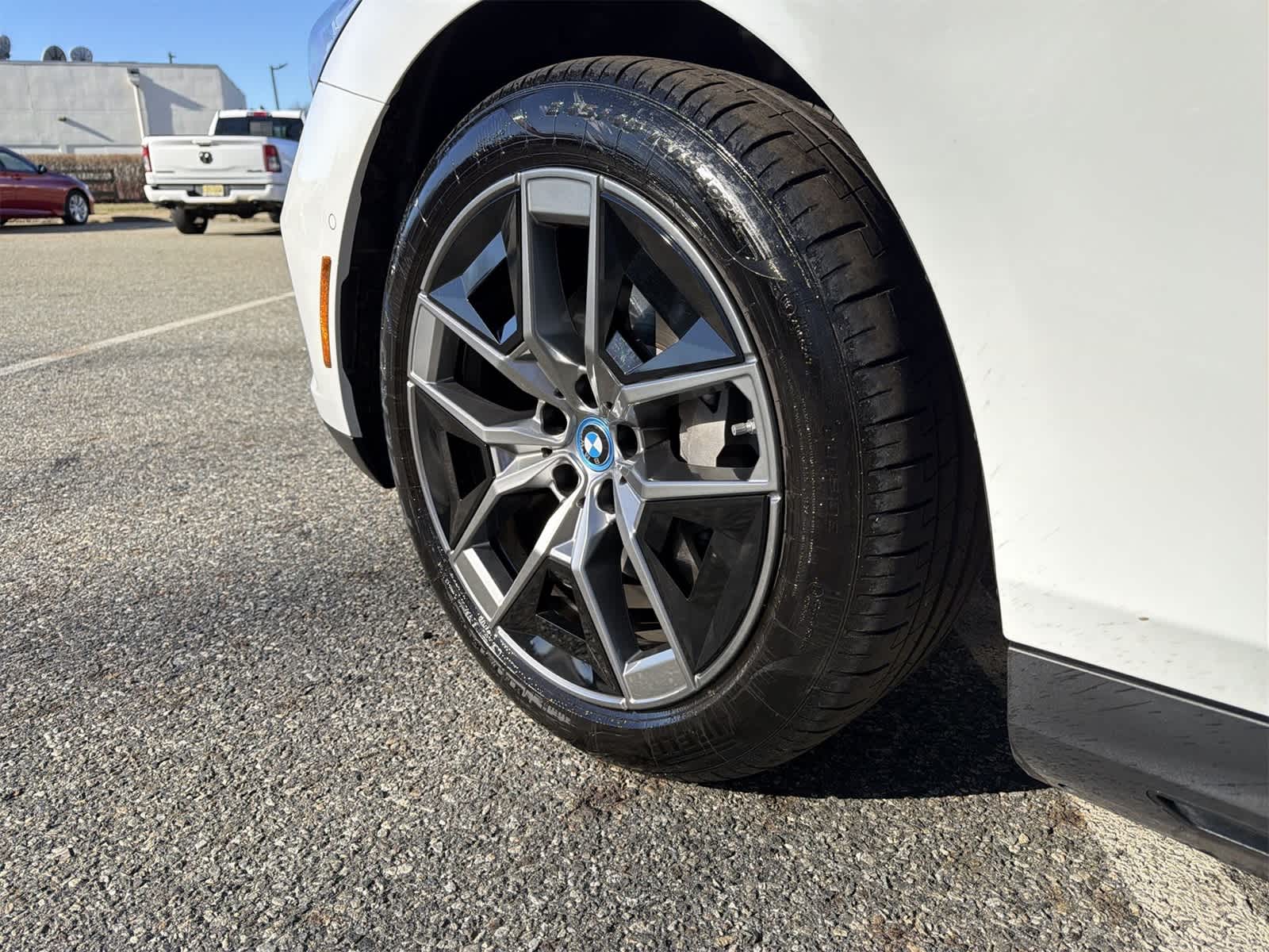 Thumbnail: 2025 BMW i5 - 16