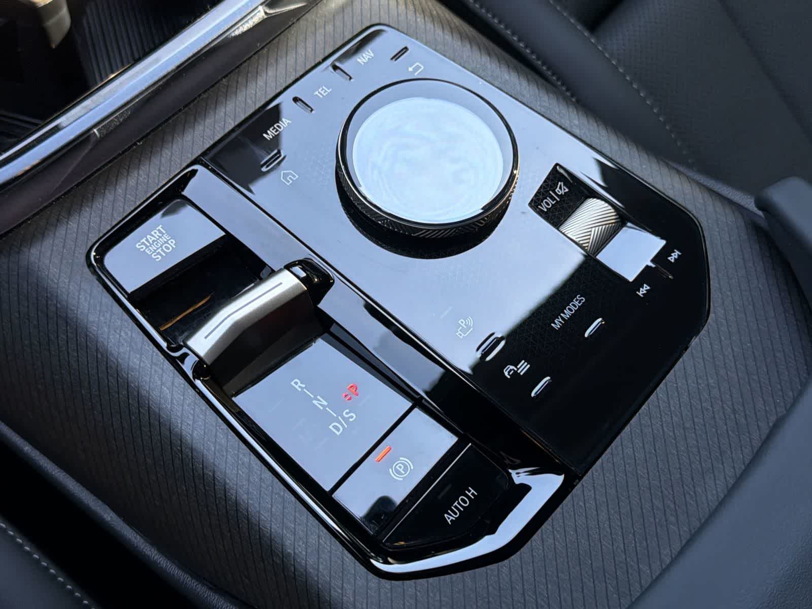 Thumbnail: 2025 BMW X3 - 25