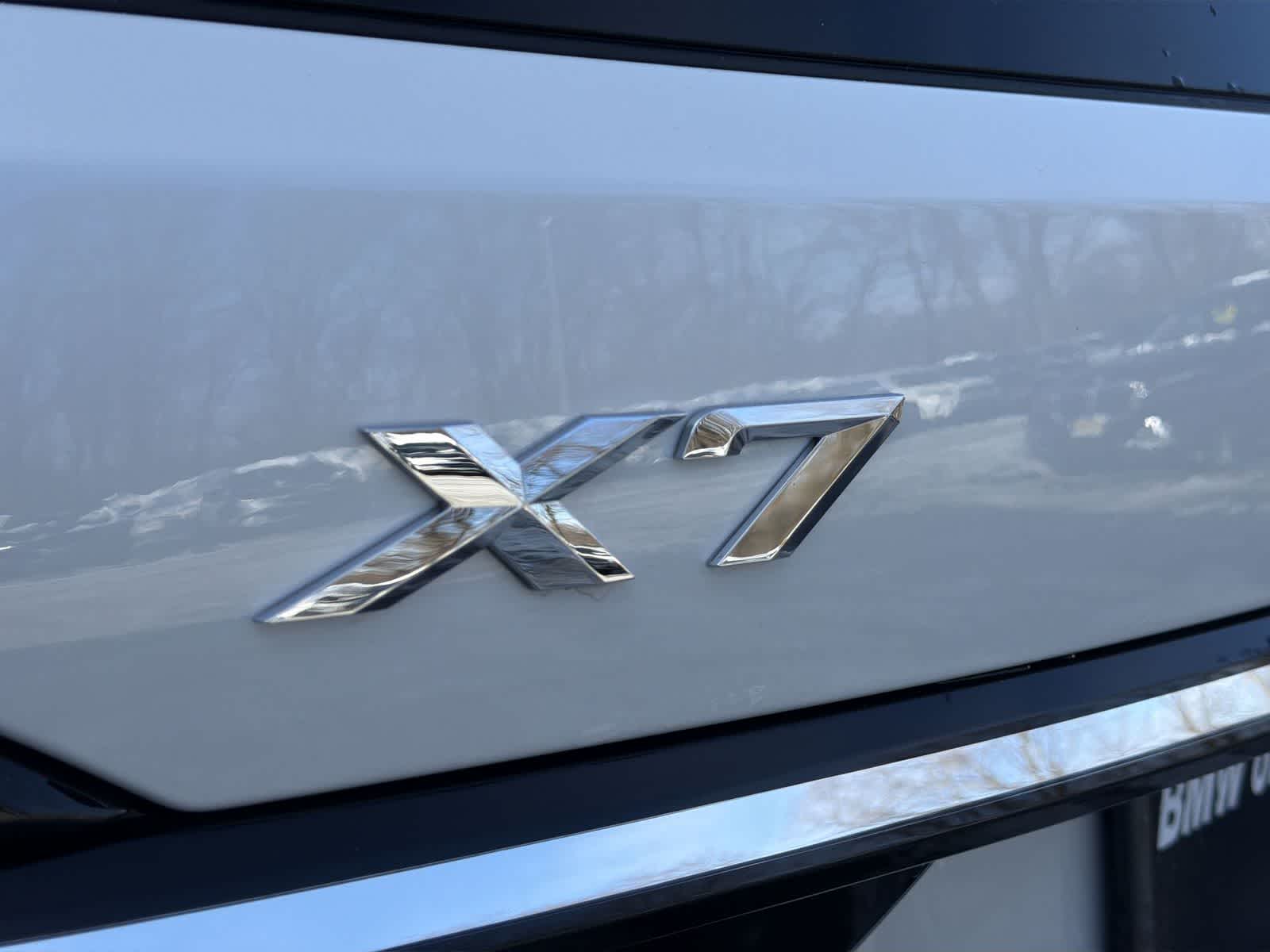 Thumbnail: 2026 BMW X7 - 15