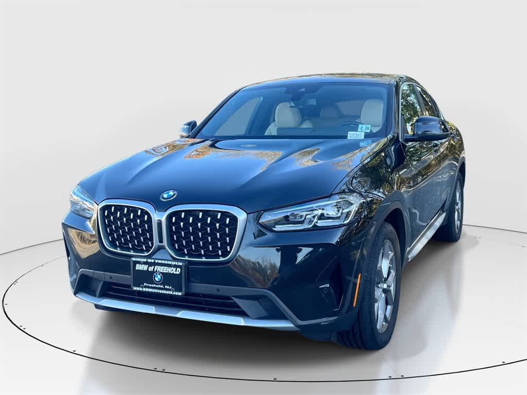 2023 BMW X4 30i's photo