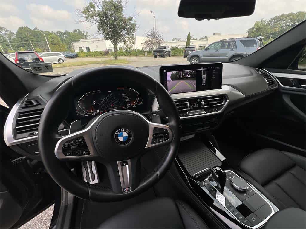 Thumbnail: 2022 BMW X4 - 18