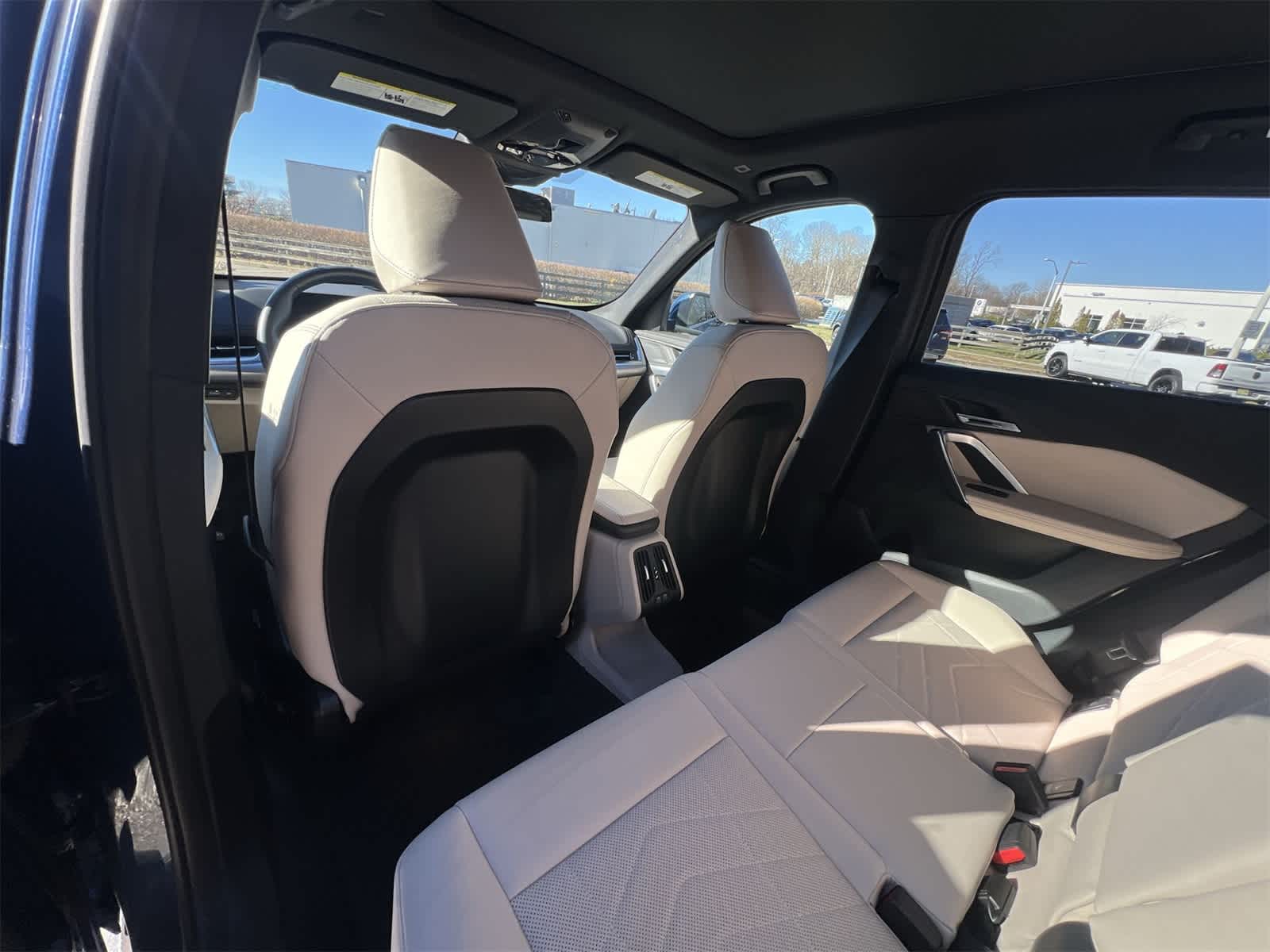 Thumbnail: 2025 BMW X1 - 20