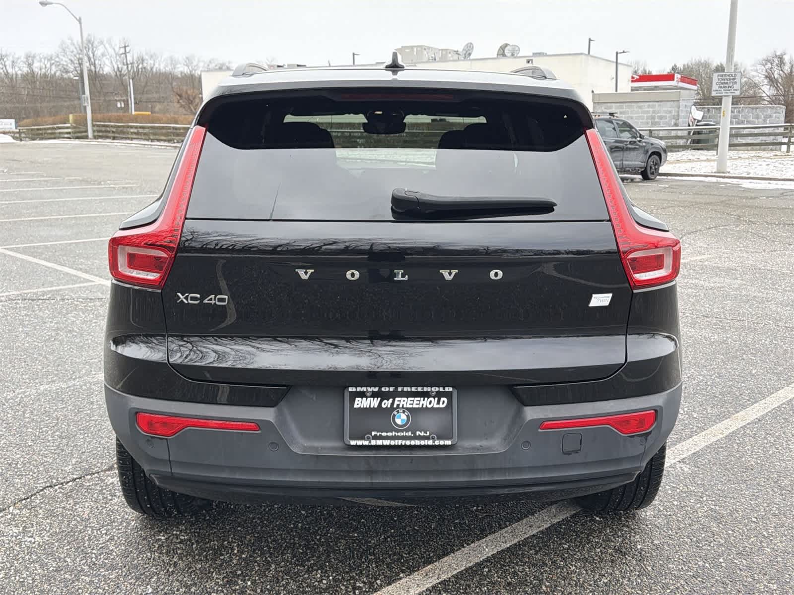 Thumbnail: 2022 Volvo XC40 - 13